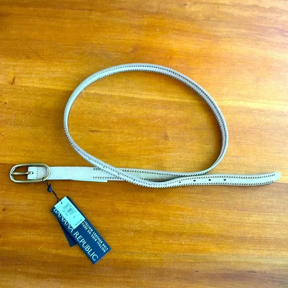 NWT BANANA REPUBLIC women’s sand suede belt size small gold oval buckle - Picture 1 of 7